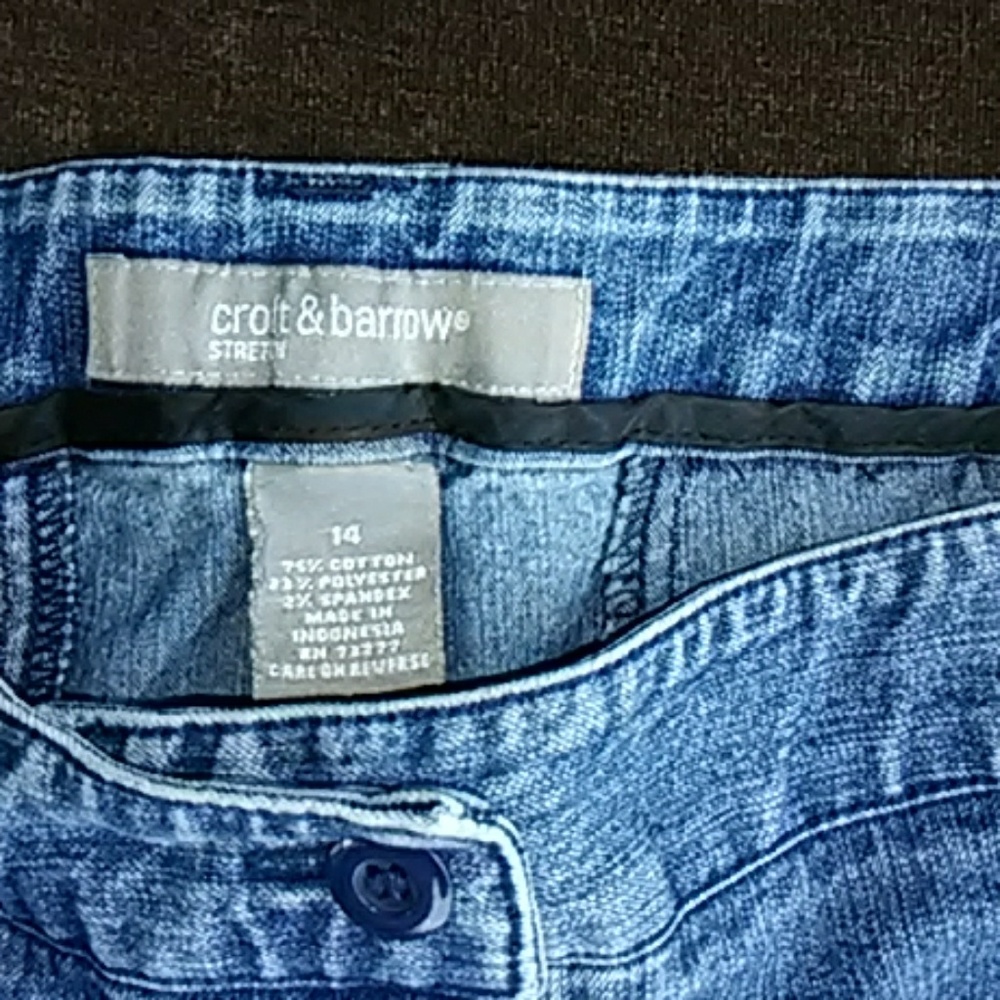 Jeans - Picture 2 of 3